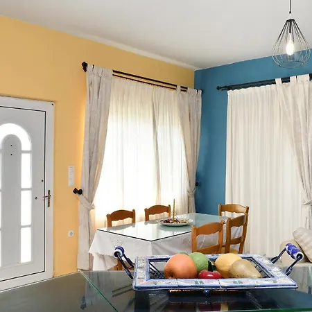 Seaview Maisonette Just A Breath Of Center 'new Listing' Holiday home