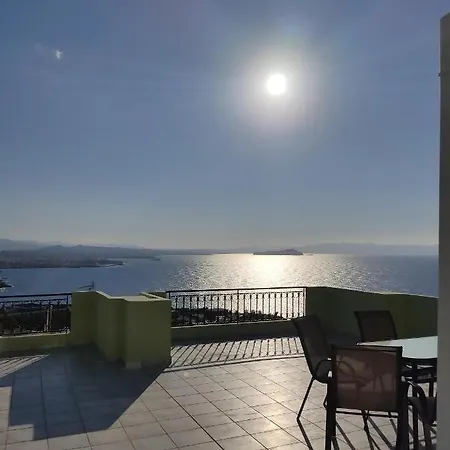 Seaview Maisonette Just A Breath Of Center 'new Listing' Tatil Evi